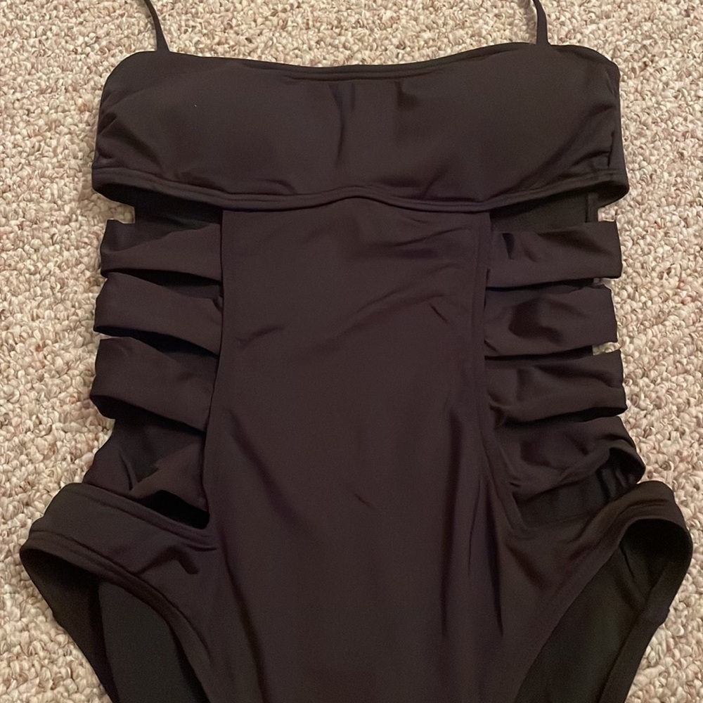 Bathing suit